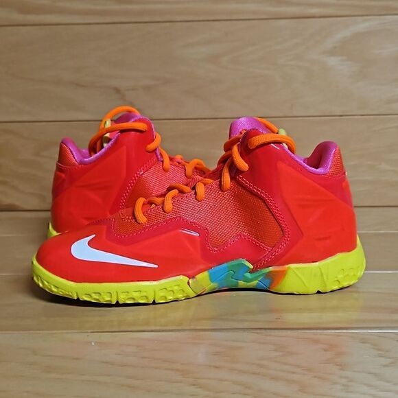 Lebron XI Size 11.5 Fruity Pebbles Kids Youth Basketball Shoe 621713-600 - Picture 8 of 11